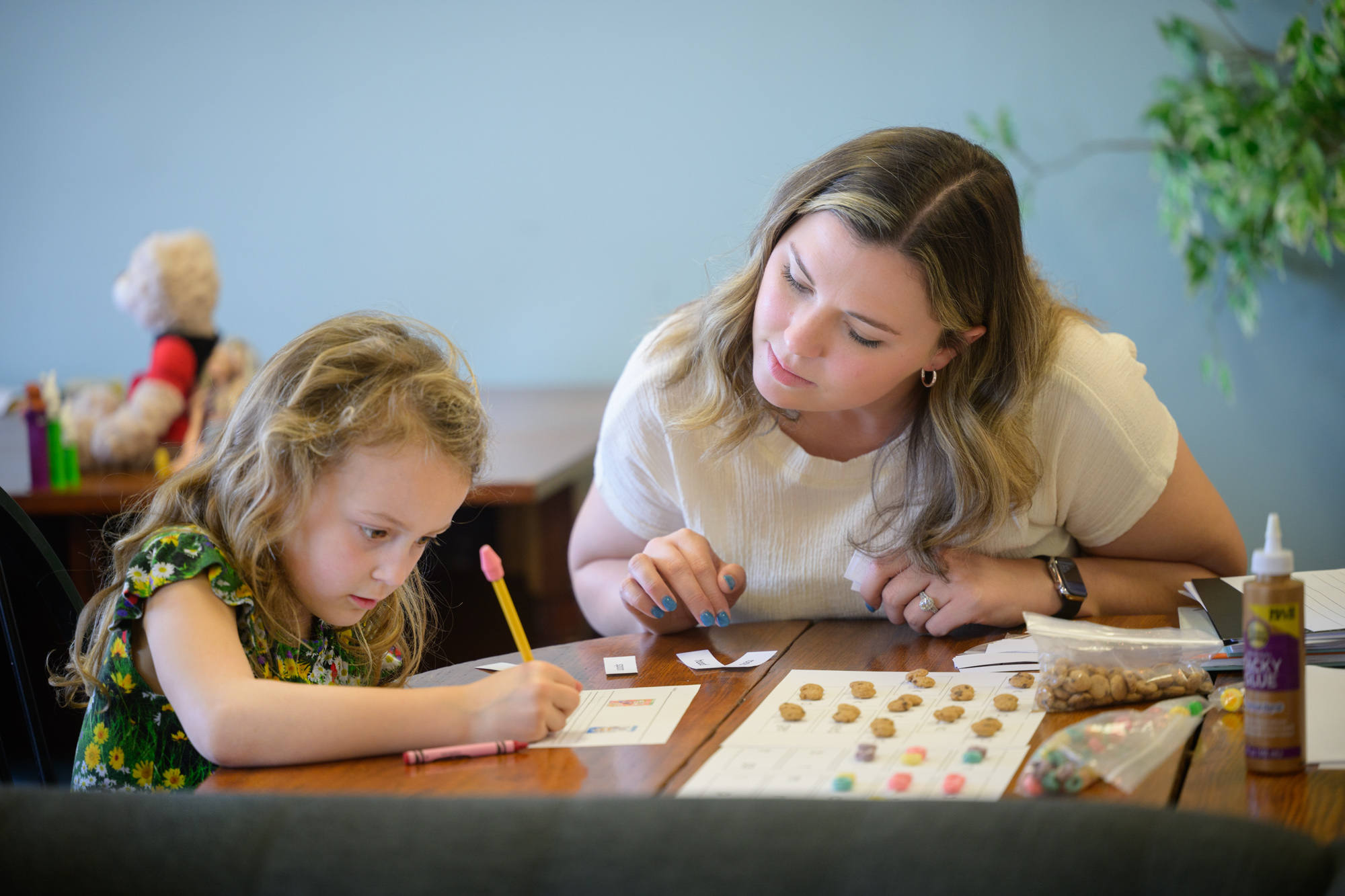 kids tutor Book Bums. by Malinda Hartong, @TheHartongs | Photojournalists