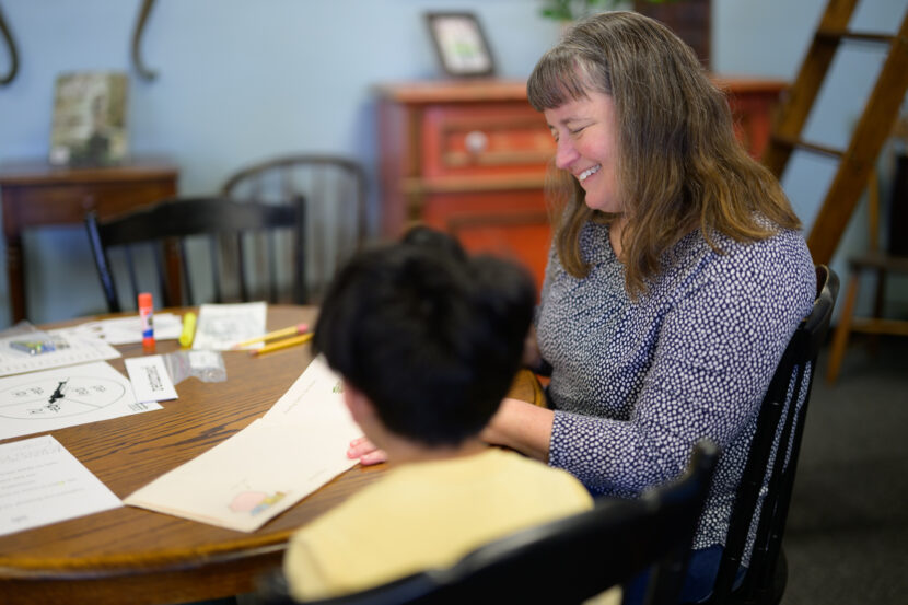 kids tutor Book Bums. by Malinda Hartong, @TheHartongs | Photojournalists